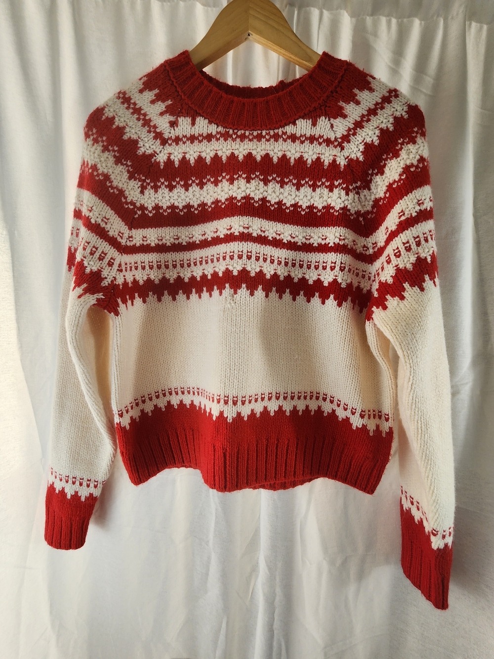 American Eagle Outfitters Red and White Fair Isle Crew Sweater XS